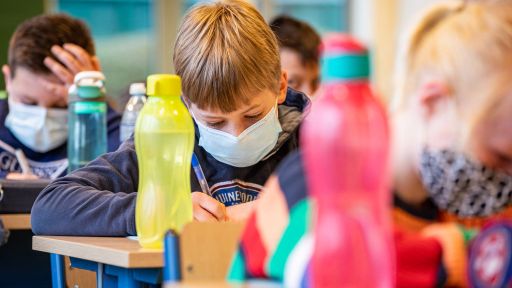 新冠病毒袭击波特兰西南区小学