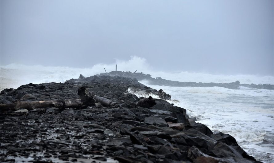 暴风雨天气到！大范围断电已经开始、洪水和风暴警报生效