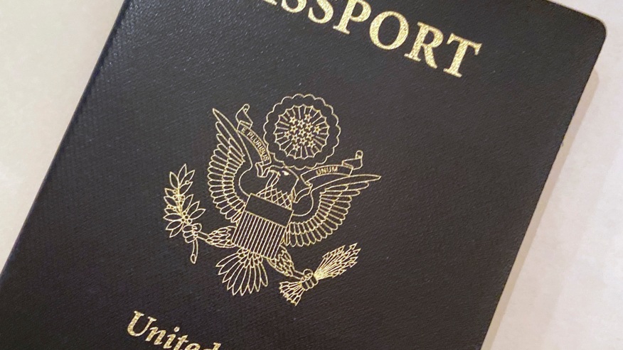美国签发第一本“X”性别的护照