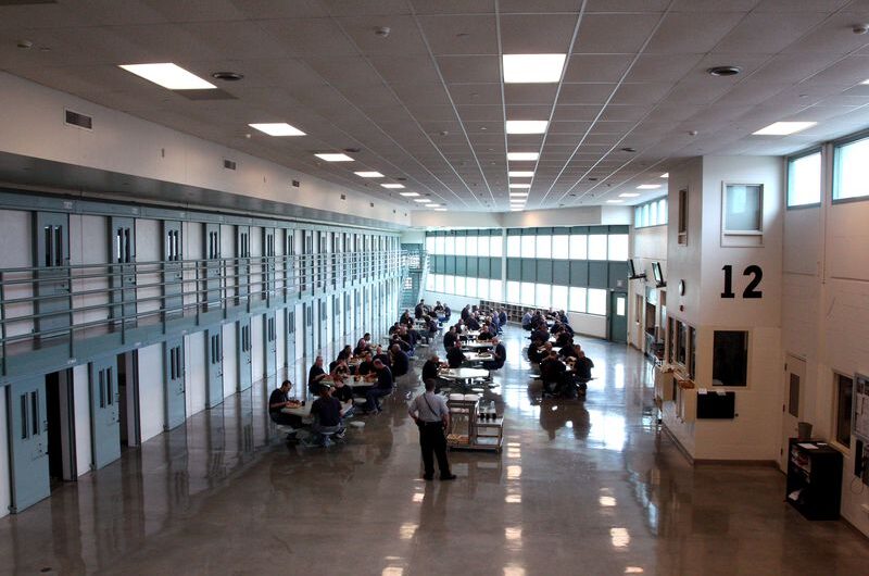 俄勒冈州州长提前释放292名少年重罪犯！重罪犯！！