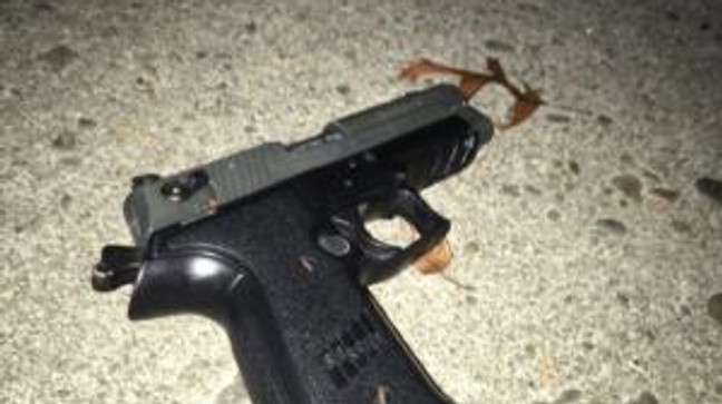 三名“青少年”因武装抢劫被捕