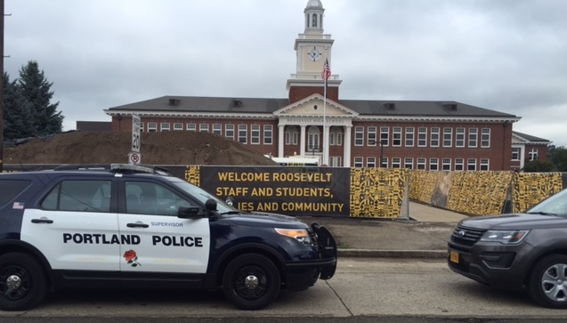 波特兰发生校园武装抢劫，三所学校被封锁、封闭！