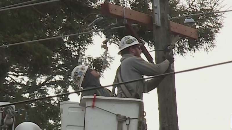 刮风下雨，大波特兰地区三万人断电！