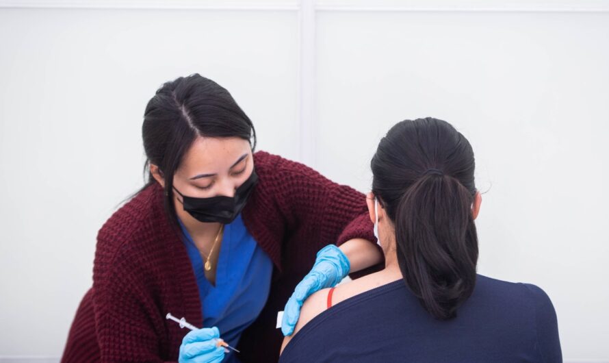 Omicron 专用疫苗3月准备就绪！