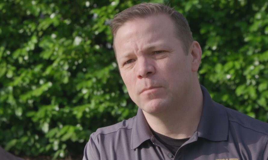 波特兰市长解雇前警察工会主席，原因很“特别”！