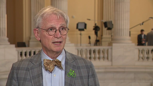 佩洛西之后，代表俄勒冈州的Earl Blumenauer也感染！