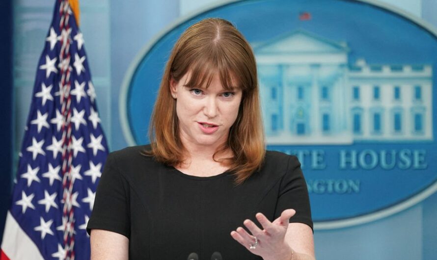 白宫通讯主任感染新冠病毒！