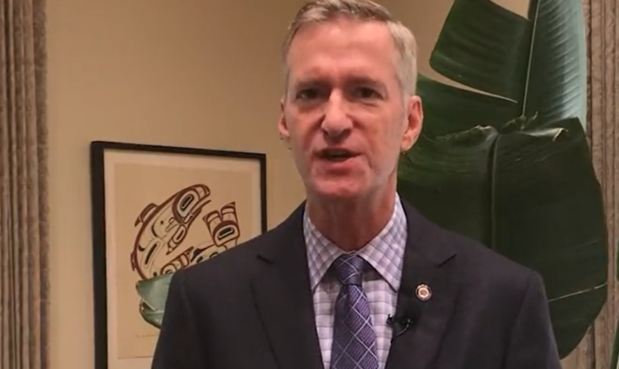 波特兰市长签署第4份紧急命令，清理垃圾和涂鸦