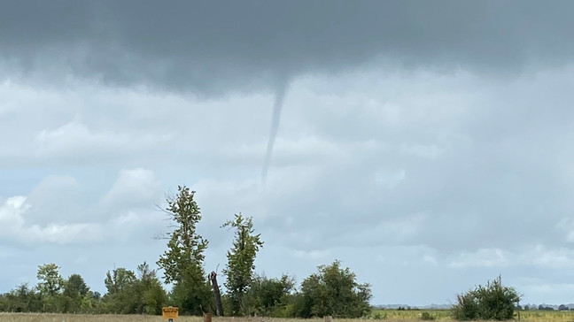 俄勒冈州发现漏斗云，如果你遇到，请避开