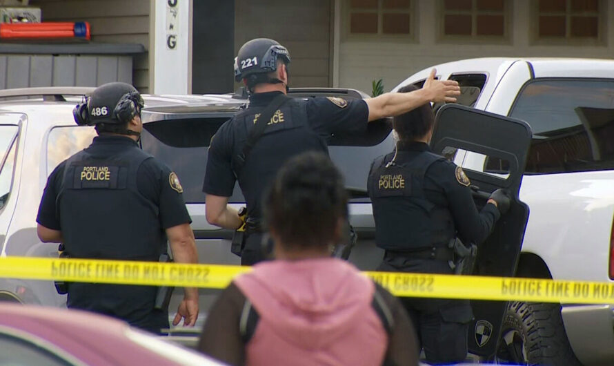 波特兰惊魂，112街枪战导致多人被捕！装甲车直升飞机出击！