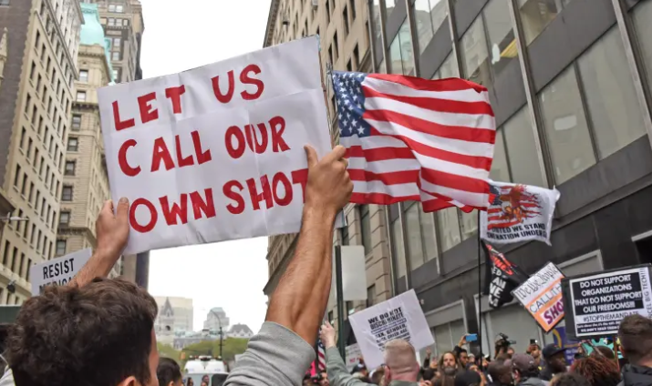 纽约市又有 850 名未接种疫苗的教师被解雇