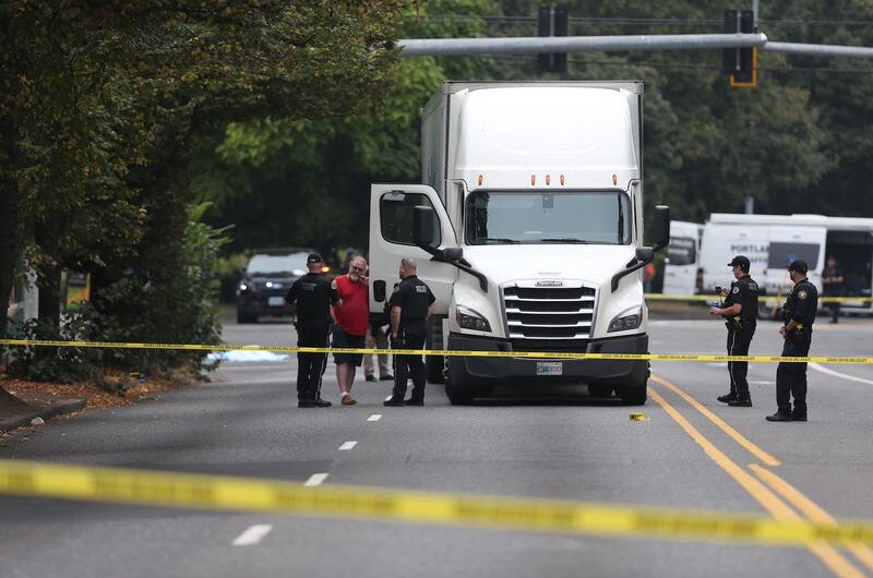 Powell街26大道撞车，一年轻女子被撞死