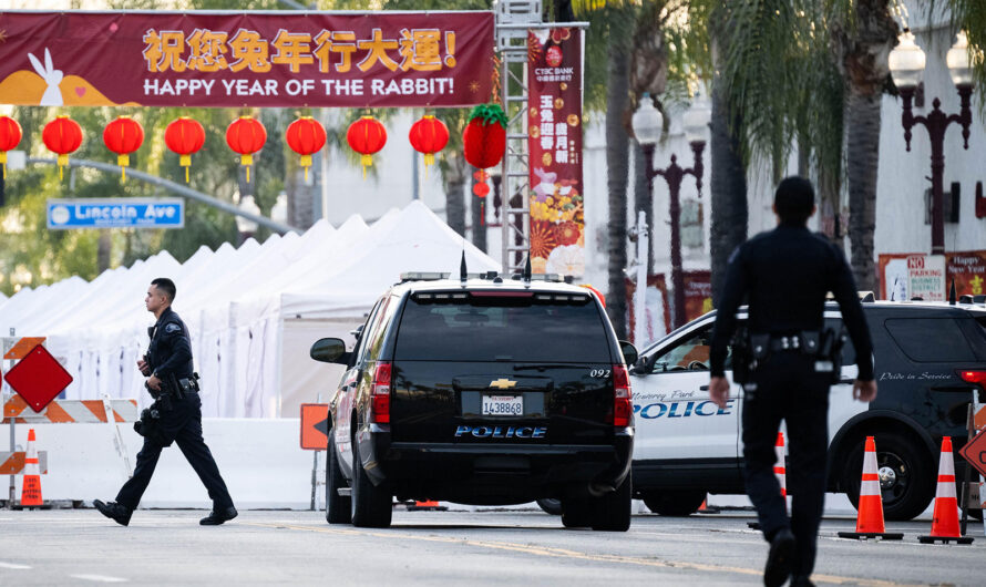 华人社区枪击大屠杀死者升至11人！美国降半旗！