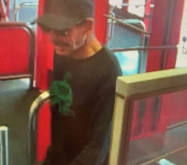 零元购在Target放火引开员工注意力