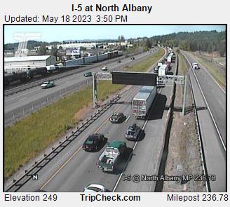 5号公路严重车祸，7人死亡多人受伤