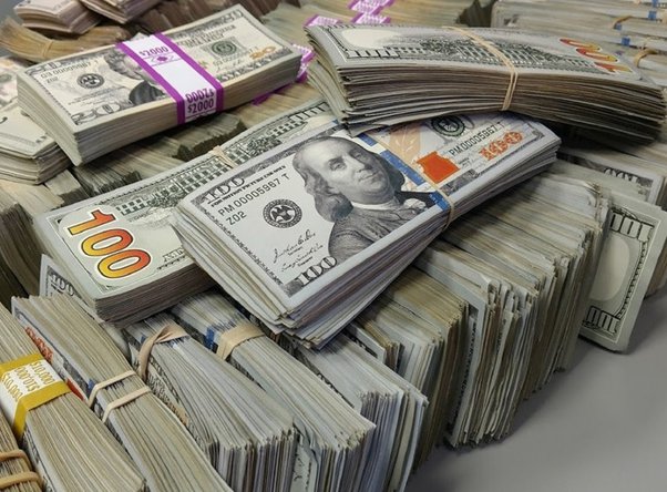 俄勒冈州州长被曝收取“成堆现金”，也嫌工资少！
