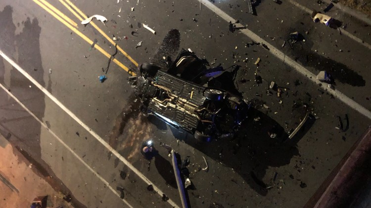 汽车从莫里森大桥冲下，两男子死亡！