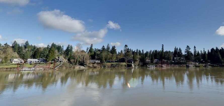 500000 加仑未经消毒的废水放入威拉米特河