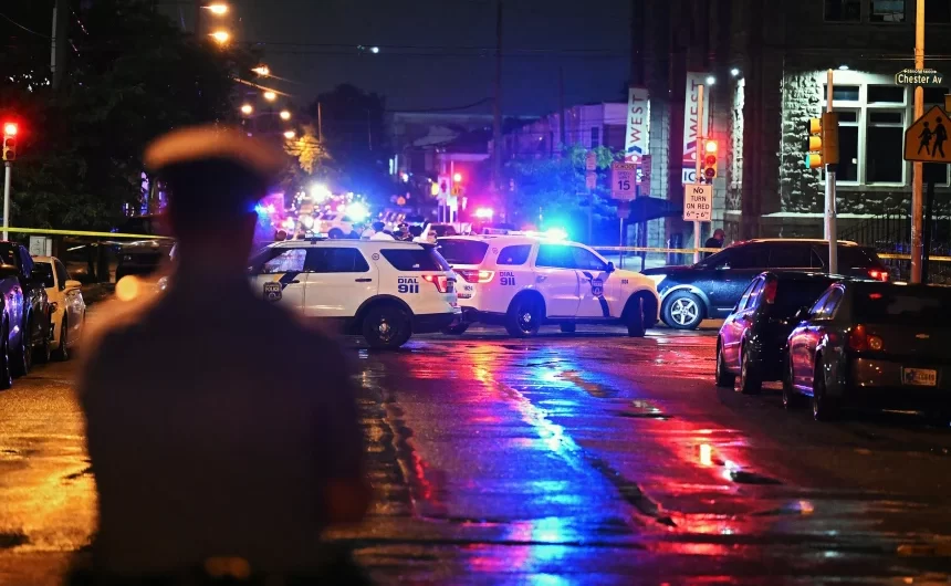 独立日庆祝，人多的地方要小心，美国有疯子出没！