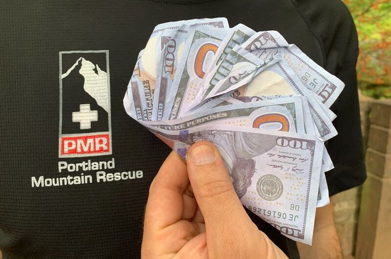 警方提醒 ，瀑布存在假美钞，不要被引诱！