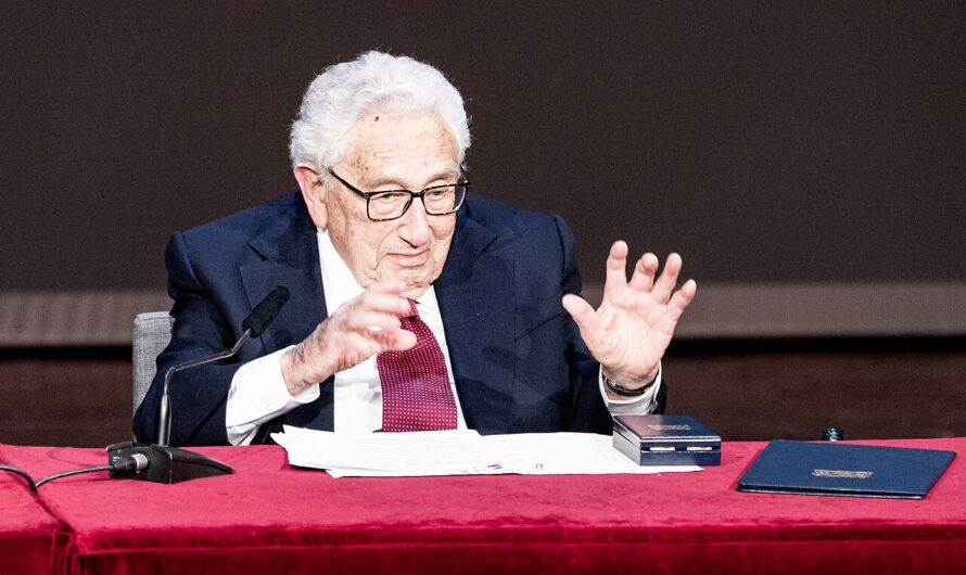 美国外交巨擘基辛格去世，享年100岁