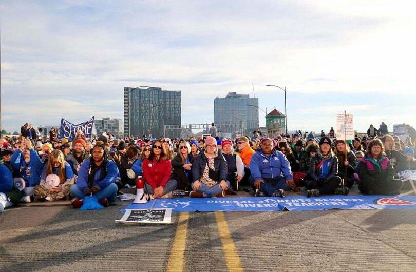 州长敦促波特兰星期一恢复上课，教师协会和学区领导激烈斗争！