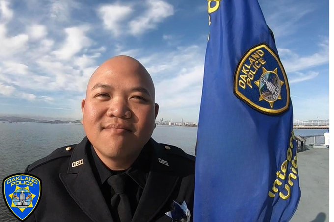奥克兰一华裔警察被枪击身亡，枪手在逃