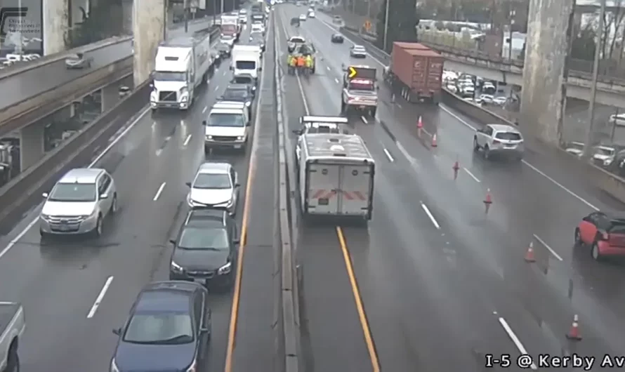 5号公路桥梁接头故障！紧急关闭维修！