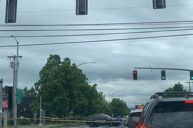 突发！波特兰东南区严重车祸致一人身亡，Powell街多段封闭！