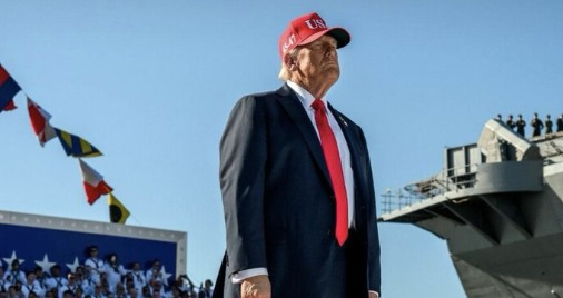 特朗普要求逮捕芝加哥的市长和州长！