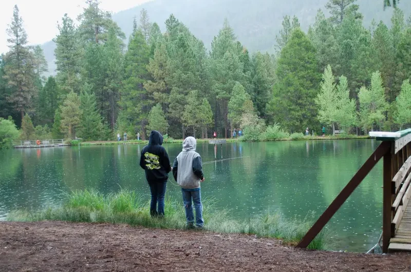 感恩节后两日，俄勒冈州全州开放免费钓鱼、抓蟹、挖蛤蜊！